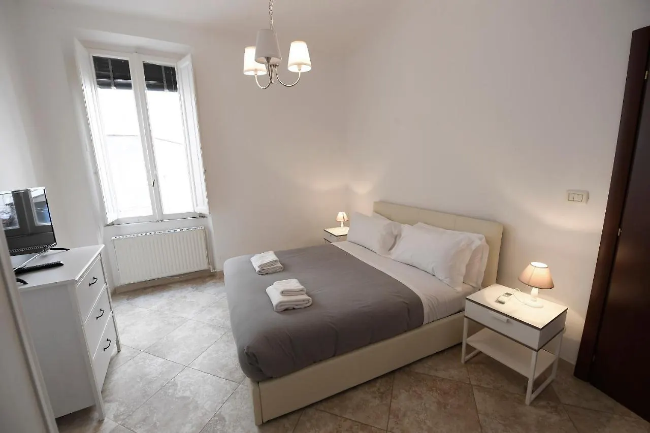 Easy Holidays - In Selci Colosseo Rome