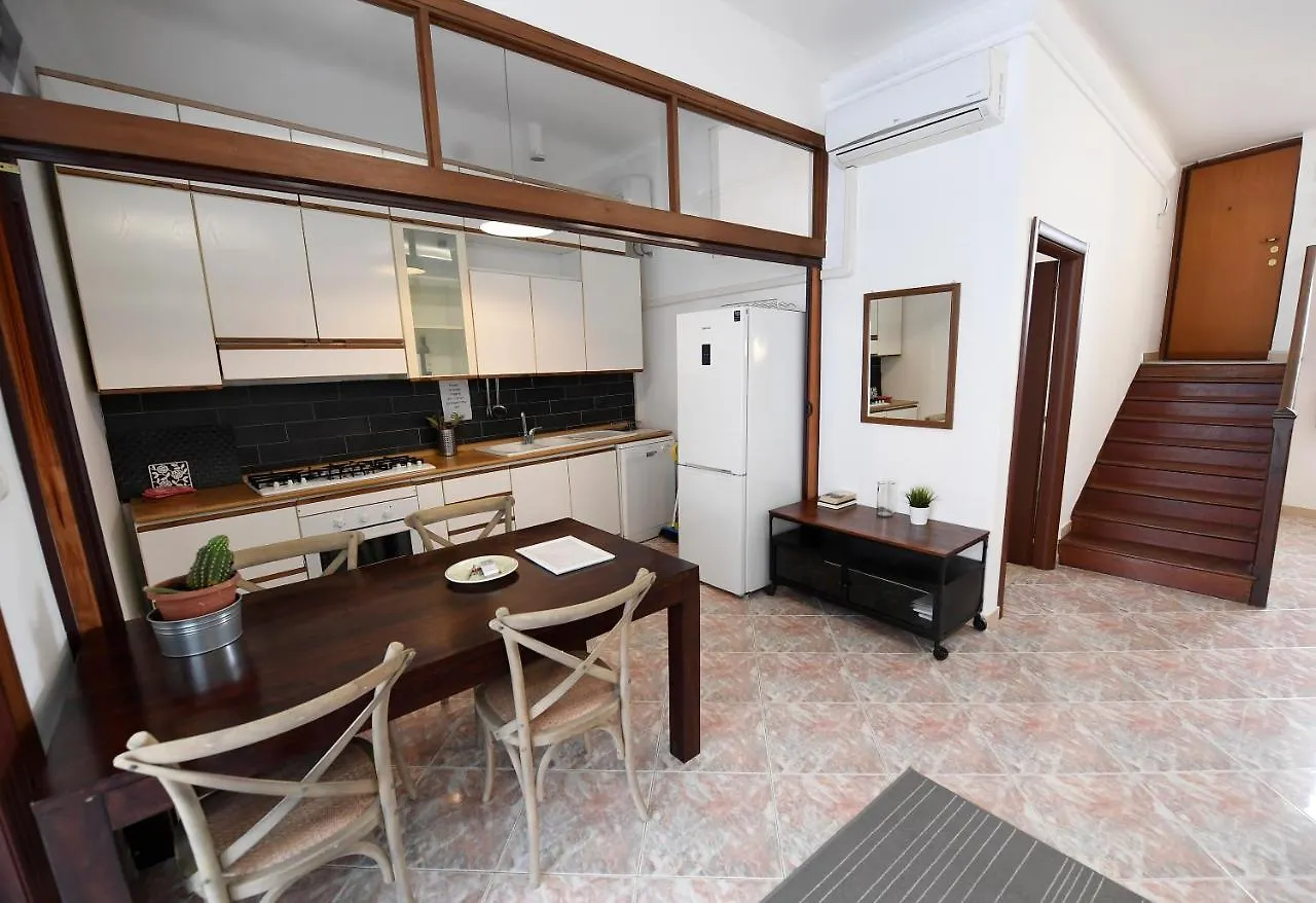 Apartment Easy Holidays - In Selci Colosseo